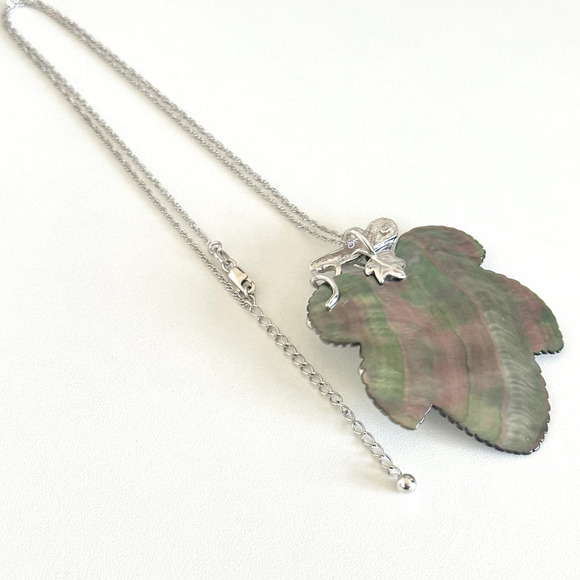 925 Sterling Silver Large Mother Of Pearl Leaf Reversible Pendant Necklace - Picture 3 of 13